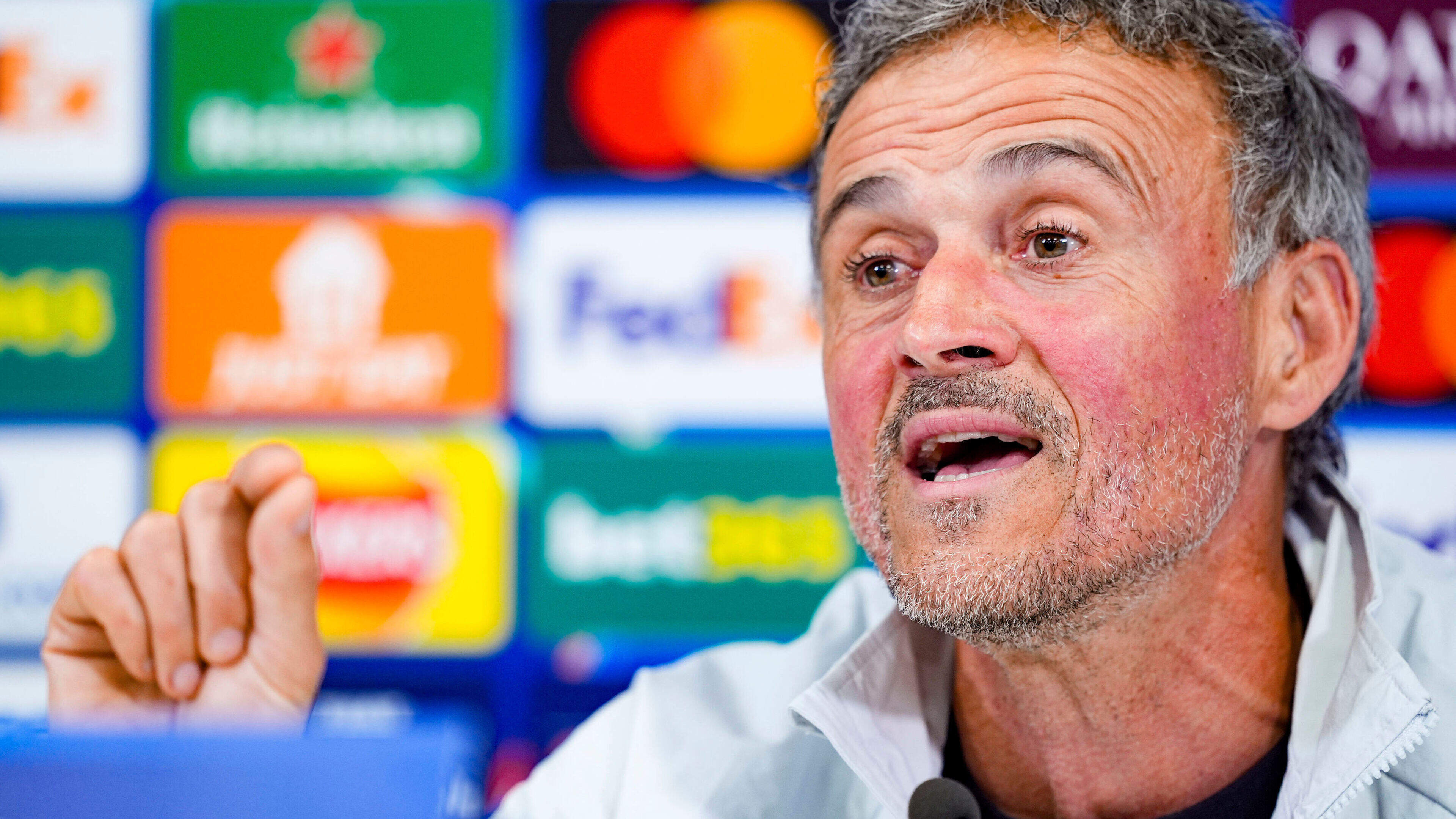 Opmerkelijke anekdote PSG-trainer Luis Enrique voor duel bij Liverpool: ’Ik wilde het eens als supporter beleven’